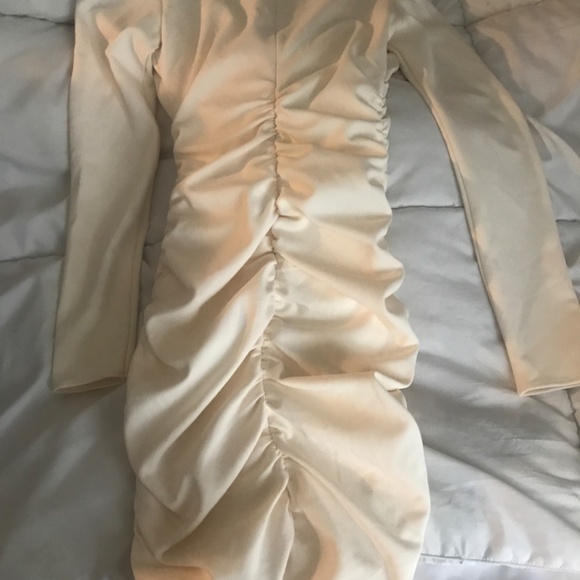 Dress - Picture 5 of 5